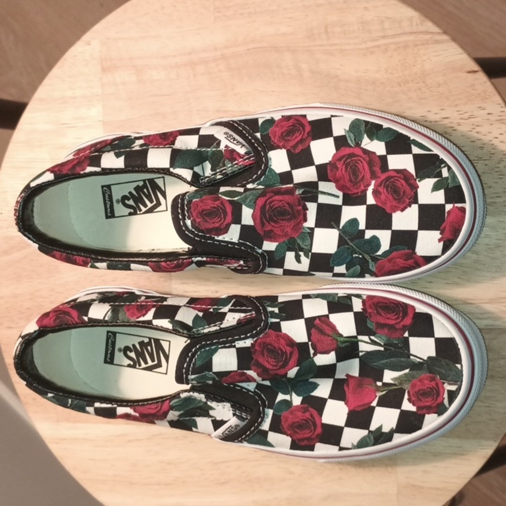 Vans NEW Custom Made Rose 3